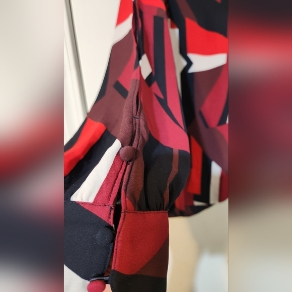 Multi colored peek sleeve blouse - Picture 2 of 8